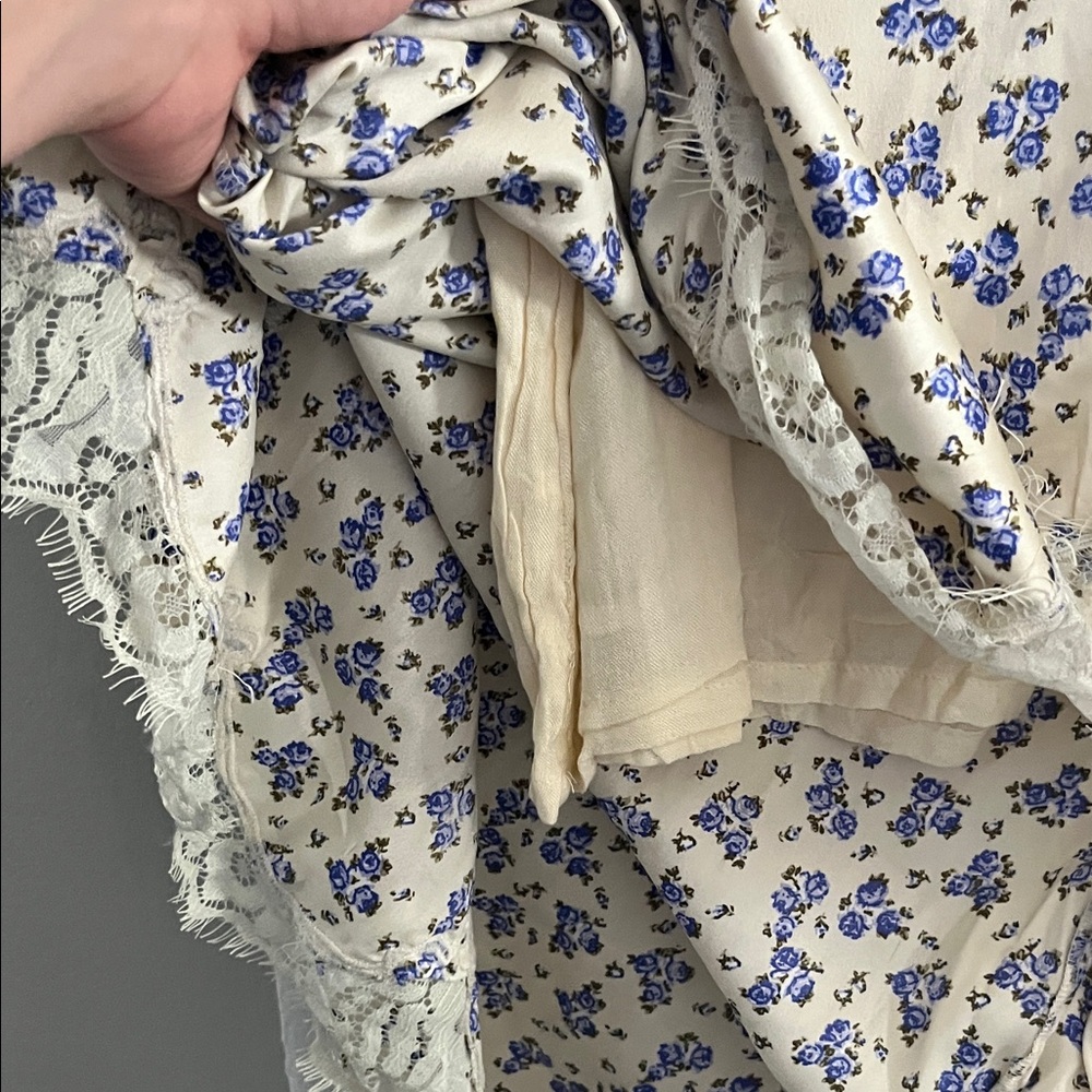 Urban Outfitters Cream and Blue Floral Maxi Dress - Picture 5 of 8